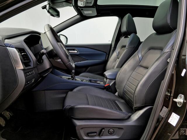 Nissan QASHQAI 1.3 MHEV Tekna / Trekhaak ( 1.400 KG ) / All season banden / Panoramadak / Elektrische kofferbak / Elektrisch verstelbare bestuurdersstoel