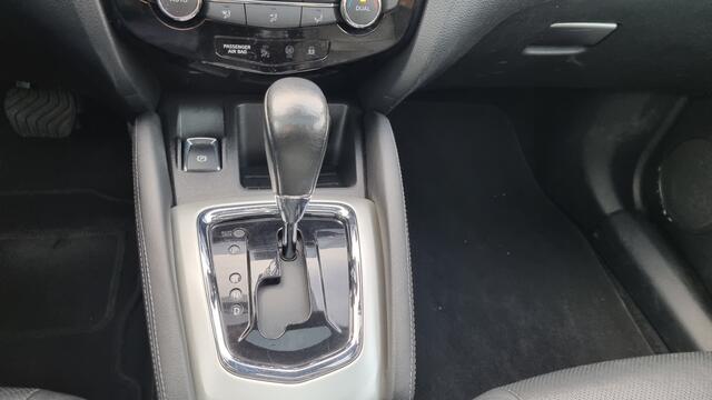 Nissan QASHQAI 1.2 Tekna automaat Climat leder trekhaak NW distributie