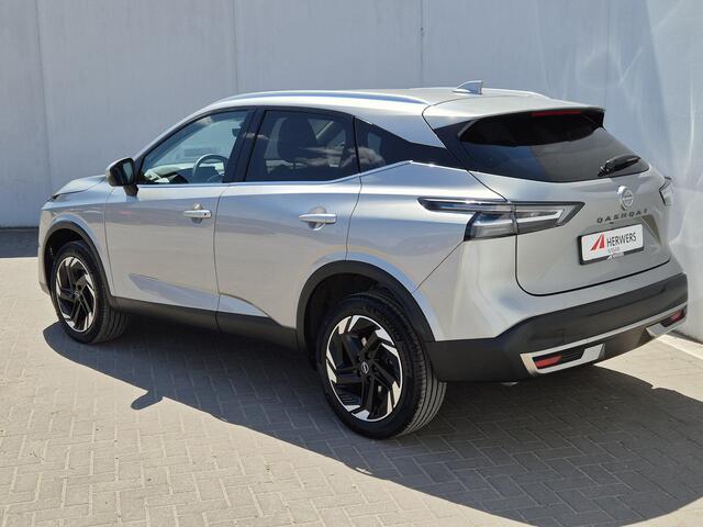 Nissan QASHQAI 1.3 MHEV Xtronic N-Connecta Automaat / Cold Pack / Nieuw model / Facelift / Trekgewicht 1800 kg / Apple Carplay Android Auto / Stuur- en Stoelverwarming / Rondomzicht camera / Voorruit verwarming /