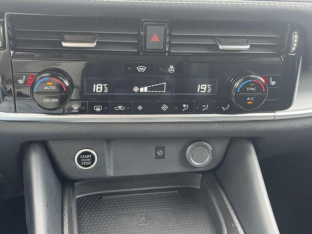 Nissan QASHQAI 1.3 MHEV Xtronic N-Connecta 158 pk / Nieuw Model / Facelift / Cold Pack / Trekgewicht 1800 Kg / Apple Carplay Android Auto / Lichtmetalen wielen 18" / Draadloze telefoon lader / Adaptief cruise control / Rondomzicht camera /