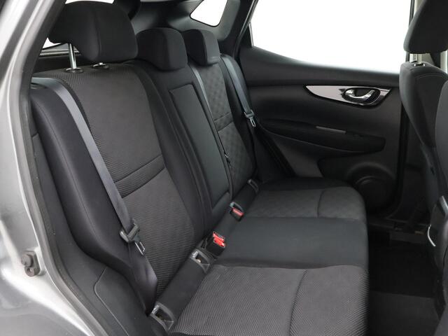 Nissan QASHQAI 1.2 + CAMERA | NAVIGATIE | STOELVERWARMING | DAB | PDC | 17 INCH | CLIMATE | CRUISE CONTROL