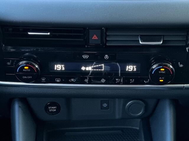 Nissan QASHQAI 1.5 e-Power Tekna Plus / All Season banden / Lederen bekleding met massagefunctie / Head-up Display / Elektrische kofferbak / Panoramadak /