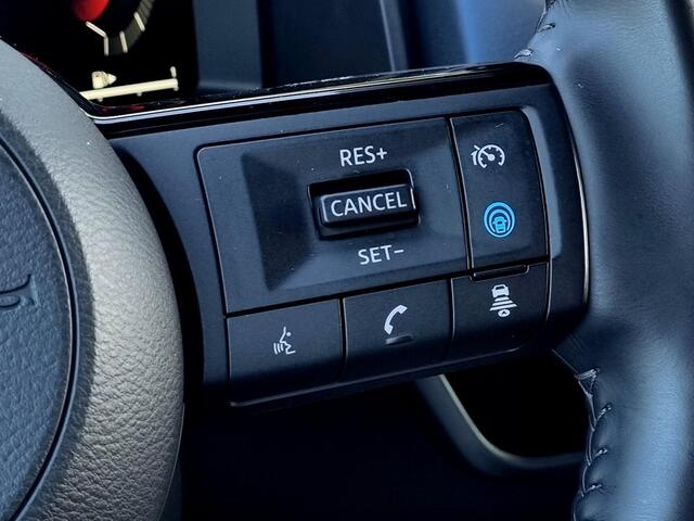 Nissan QASHQAI 1.5 e-Power Tekna Plus / All Season banden / Lederen bekleding met massagefunctie / Head-up Display / Elektrische kofferbak / Panoramadak /