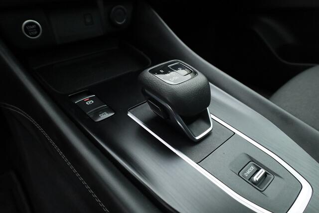 Nissan QASHQAI 1.3 MHEV Xtronic Business Premium | Trekhaak | Pano | 360cam | CarPlay | Keyless | Adapt. Cruise