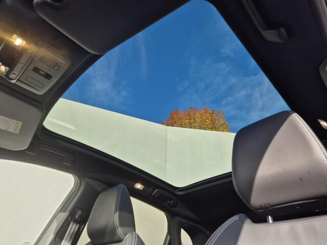 Nissan QASHQAI 1.3 MHEV Xtronic Tekna Plus Automaat / Nieuw Model / Facelift / 1800kg Trekgewicht / HUD / Apple Carplay Android Auto / Panoramadak / Stuur-, Stoel en Voorruitverwarming / Elektrische achterklep / Stoel met massage functie /