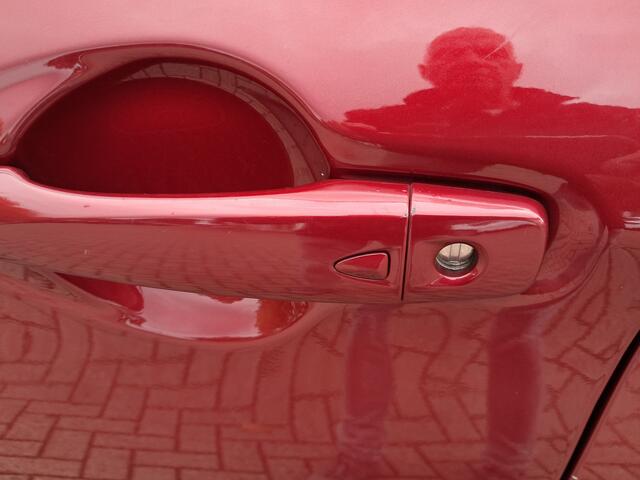 Nissan QASHQAI 1.3 DIG-T Design Edition met Panoramadak | Clima | Cruise | LM Velgen | Keyless | 1e Eigenaar | 360 graden camera | RIJKLAARPRIJS INCL 12 MAANDEN GARANTIE EN BEURT