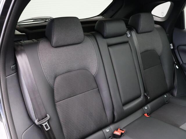 Nissan QASHQAI 1.3 MHEV Xtronic N-Connecta | Headup display | 18" Velgen | Stoel, Stuur en Voorruitverwarming | Adaptieve Cruise Control | Elektrische Achterklep |