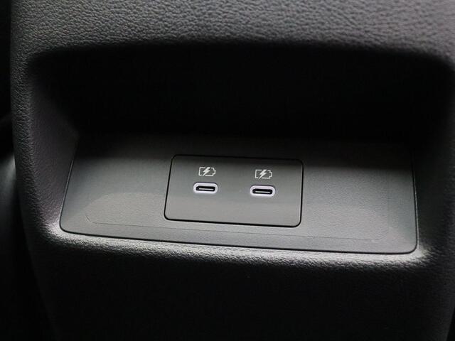 Nissan QASHQAI 1.3 MHEV Xtronic N-Connecta | Headup-display | Stoel, stuur en voorruit verwarming | Rondomzicht camera | Elektrische achterklep | Panoramadak |