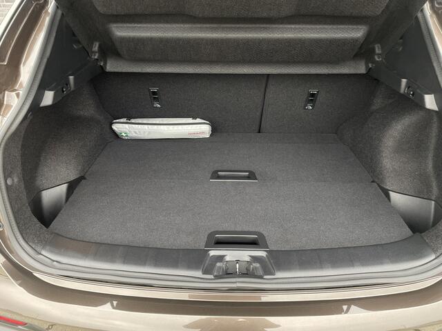 Nissan QASHQAI 1.2 Tekna + | Pano-Dak | Trekhaak | Leer | Bose | Navi | Climate