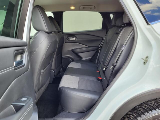 Nissan QASHQAI 1.3 MHEV Xtronic N-Connecta / HUD / Nieuw Model / Facelift / Design Pack / Cold Pack / Allseason banden / Trekgewicht 1800 kg / Stuur-, Stoel en Voorruitverwarming / Elektrische achterklep /Rondomzicht camera / Adaptief CC /