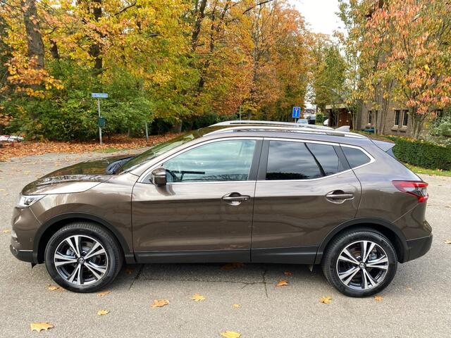 Nissan QASHQAI 1.6 Tekna - Pano dak - Navi - Trekhaak - Leer !!!