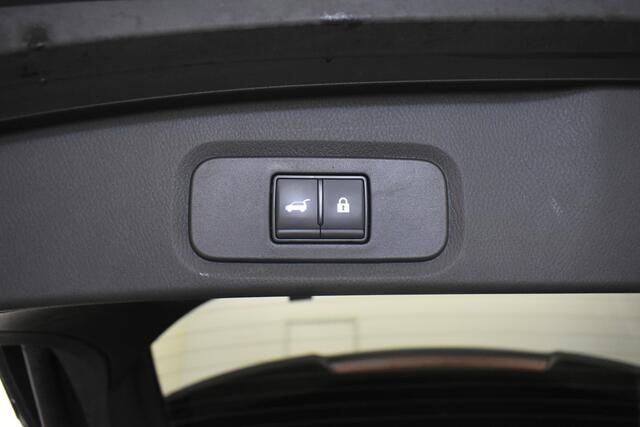 Nissan QASHQAI 1.5 e-Power Tekna Plus Pano 360 ° Cam Vol Leder El-Stoelen + A-klep Dhoek