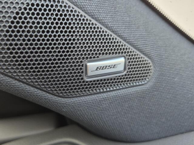 Nissan QASHQAI 1.3 MHEV Xtronic Tekna Plus Automaat / Nieuw Model / Facelift / HUD / Panoramadak / Stoel met massage functie / Trekgewicht 1800 kg / Elektrische achterklep / Rondomzicht camera / Stuur-, Stoel en Voorruit verwarming /