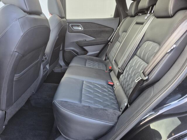 Nissan QASHQAI 1.3 MHEV Xtronic Tekna Plus / Nieuw Model / Facelift / HUD / Panoramadak / Stoel met massage functie / Trekgewicht 1800 kg / Elektrische achterklep / Rondomzicht camera / Stuur-, Stoel en Voorruit verwarming /