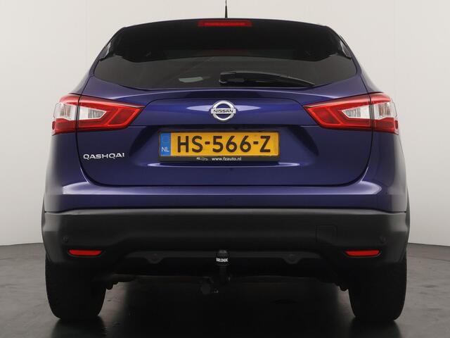 Nissan QASHQAI 1.2 Tekna - Navigatie - Lederen bekleding - Panoramadak - Trekhaak