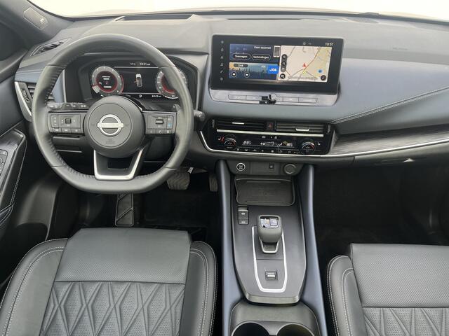 Nissan QASHQAI 1.3 MHEV Xtronic Tekna Plus / HUD / Panoramadak / Allseason banden / Trekgewicht 1800 kg / Elektrische achterklep / Stoel met massage functie / Rondomzicht camera / Stuur-, Stoel en Voorruit verwarming / Bose Audio Systeem /