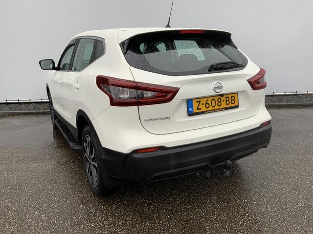 Nissan QASHQAI 1.3 DIG-T Visia A SUV Airco Cruise Groot Scherm Navi Camera Alu Velg TredePLank Euro 6 MPV 141 pk Trekhaak 1300 kg
