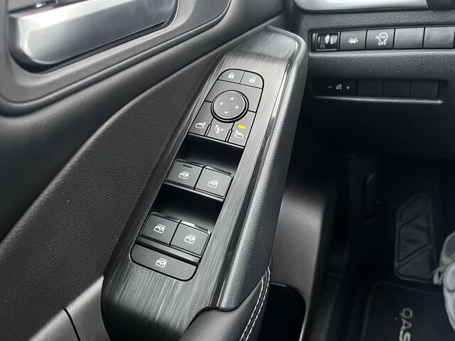 Nissan QASHQAI 1.3 MHEV Xtronic Access Edition / panoramadak / stoelverwarming voor / airco (automatisch) / achteropkomend verkeer waarschuwing /