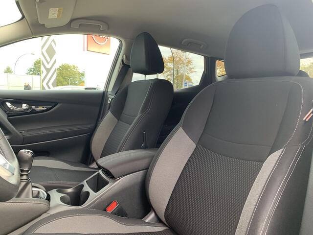 Nissan QASHQAI 1.2 Acenta | Trekhaak | 17.000 km | Navigatie |