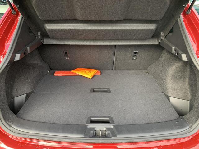 Nissan QASHQAI 1.2 Acenta | Trekhaak | 17.000 km | Navigatie |