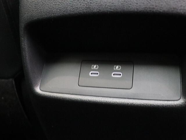 Nissan QASHQAI 158pk MHEV Xtronic N-Connecta | Panoramadak | Head-up display | Elektrische Achterklep | 1800kg Trekgewicht |