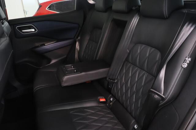 Nissan QASHQAI 1.3 MHEV Xtronic Business Executive | Lederen bekleding | Adaptieve cruisecontrol | Panoramadak | Memory seats | Elektr Achterklep | BOSE audio |