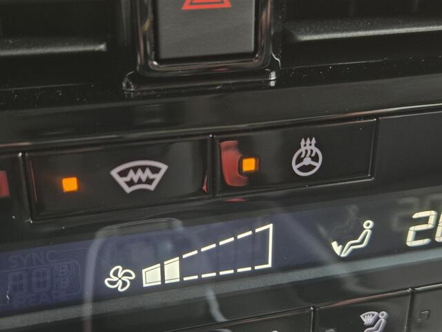 Nissan QASHQAI 1.3 MHEV Xtronic N-Connecta Automaat / Nieuwe Model / Facelift / Cold Pack / Allseason banden / Trekgewicht 1800 kg / Fabrieksgarantie tot 09-2027 / Rondomzicht camera / Stuur-, Stoel en Voorruit verwarming / Adaptief CC /