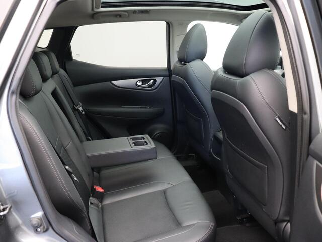 Nissan QASHQAI 1.6 Business Edition | Panoramadak | Stoelverwarming en voorruit verwarming | Climate Control | Navigatie | Trekhaak | Elektrisch verstelbare bestuurder stoel |