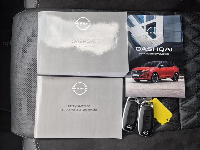 Nissan QASHQAI 1.3 MHEV Xtronic Tekna Plus Automaat / Fabrieksgarantie tot 03-2028 / Trekgewicht 1800 kg / Elektrische achterklep / Panoramadak / HUD / Stuur-, Stoel en Voorruit verwarming / Stoel met massage functie / Adaptief CC /