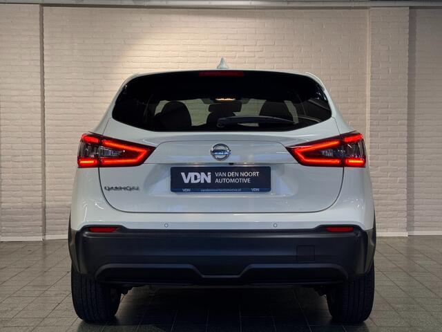 Nissan QASHQAI 1.2 Acenta 116pk Camera LED Stoelverwarming Clima 17''
