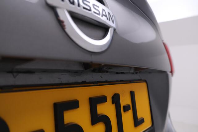 Nissan QASHQAI 1.2 N-Connecta 360 graden camera, trekhaak