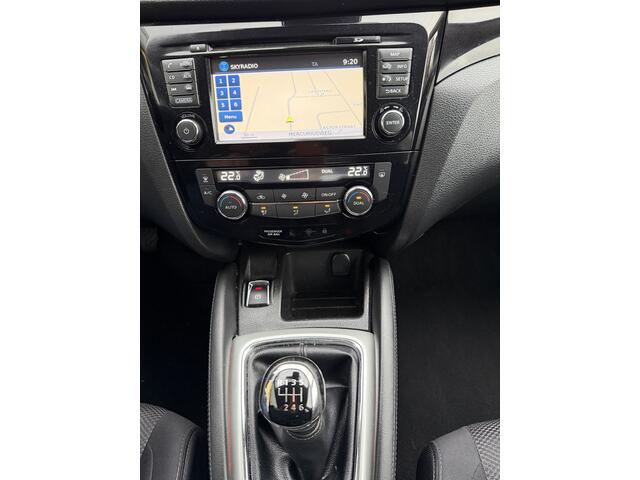 Nissan QASHQAI 1.2 N-Vision * 150.179 * Navi * Climatronic * Led *