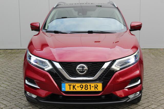 Nissan QASHQAI 1.2-115pk Tekna. Erg nette, luxe en betrouwbare hoogzitter ! Autm. airco, cruise control, 360gr camera, trekhaak, privacy glass, LM wielen, panoramadak, metallic lak, elektr. verstelb. best. stoel, telefoonvoorb., navigatie, LED verlichting etc.