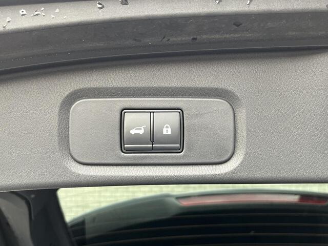 Nissan QASHQAI 1.3 MHEV Xtronic Business Design | Afneembare trekhaak | Panoramadak | 360? camera | Elektrische achterklep |