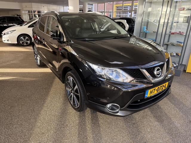 Nissan QASHQAI 1.2 Tekna NAVIGATIE CAMERA LEDEREN BEKLEDING PANORAMADAK PARK.SENSOREN V+A LICHTM.VELGEN