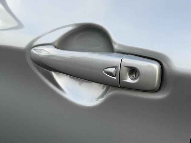 Nissan QASHQAI N-Connecta 1.2 115PK Navigatie, Rondomzichtcamera, Parkeersensoren, Keyless, Panoramadak