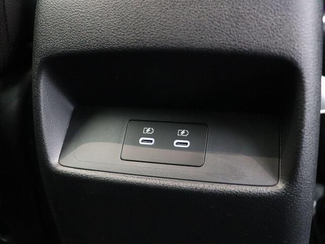 Nissan QASHQAI 158pk MHEV Xtronic N-Connecta | 18" Velgen | Stoel, Stuur en Voorruitverwarming | Adaptieve Cruise Control | Rondom Camera's |