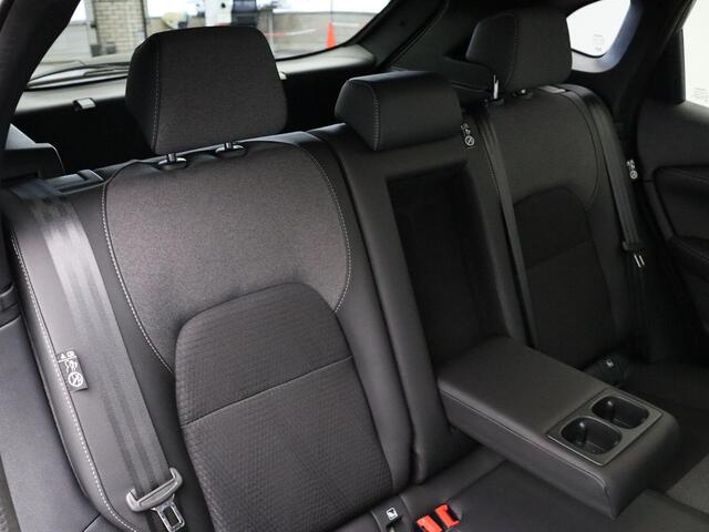 Nissan QASHQAI 158pk MHEV Xtronic N-Connecta | 18" Velgen | Stoel, Stuur en Voorruitverwarming | Adaptieve Cruise Control | Rondom Camera's |