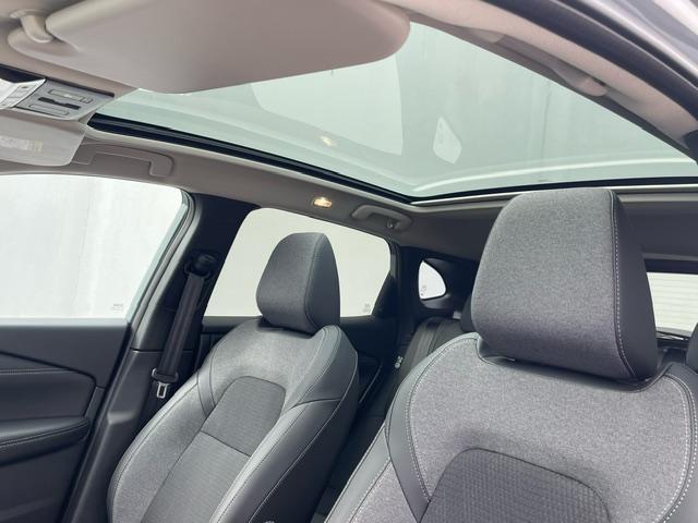 Nissan QASHQAI 1.3 MHEV N-Connecta / ¤4500,- Nissan Voorraad Voordeel / NIEUW Uit Voorraad Leverbaar! / Panoramadak / Google Maps Navigatie / Stuur- & Stoelverwarming / 360° Camera / Stuur- en Stoelverwarming voor / Voorruit Verwarming / Adaptieve Cruise Control / Clima