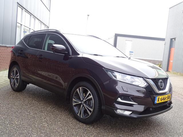 Nissan QASHQAI 1.3 DIG-T N-Connecta AUTOMAAT | PANORAMA DAK | FULL LED PAKKET | WINTER PAKKET | STOELVERWARMING | NAVIAGTIE | ACHTERUIT RIJ CAMERA | AFNEEMBARE TREKHAAK | AIRCO/ECC |