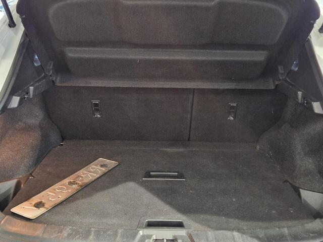 Nissan QASHQAI 1.2 Business Edition PANORAMADAK | LEDEREN BEKLEDING | NAVIGATIE