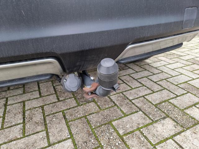 Nissan QASHQAI 1.3 DIG-T N-Connecta | Panoramadak | Trekhaak | Stoelverwarming |