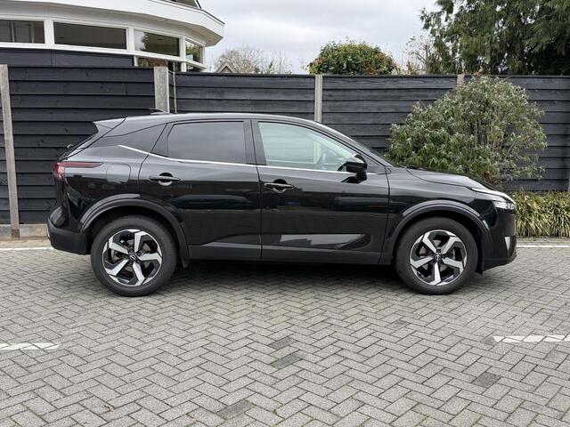 Nissan QASHQAI N-Connecta 1.3 MHEV 158PK Xtronic Automaat Navigatie, Rondomzichtcamera, Parkeersensoren, Stoel, Stuur en Voorruitverwarming
