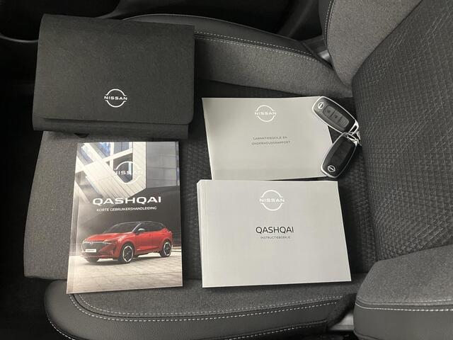 Nissan QASHQAI 1.3 MHEV Xtronic N-Connecta / ¤4500,- Eindejaarsvoordeel / Nieuw uit Voorraad Leverbaar / Panoramadak / Stoel- en Stuurverwarming / Verwarmde Voorruit / Google Maps Navigatie /