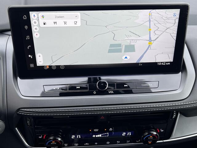 Nissan QASHQAI 1.3 MHEV Xtronic N-Connecta / Fabrieksgarantie tot 04-2028 / Nieuw Model / Facelift / Cold Pack / HUD / Trekgewicht 1800 kg / Stuur-, Stoel en Voorruit verwarming / Elektrische achterklep / Rondomzicht camera / Adaptief CC / Apple Carplay Android Auto /