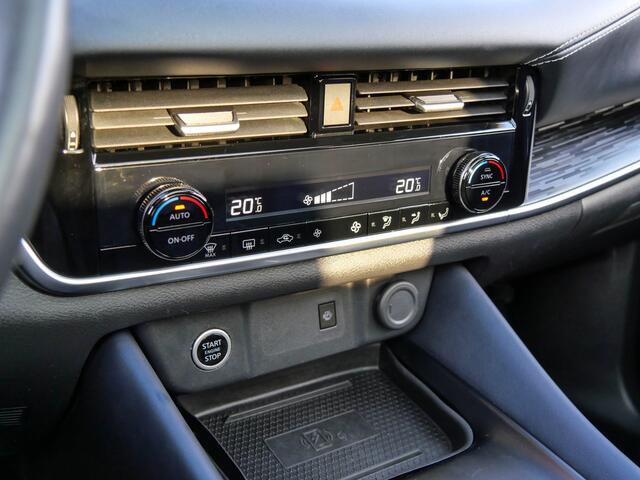 Nissan QASHQAI 1.3 MHEV 158PK Xtronic Automaat Business Executive | TREKHAAK | PANODAK | NAVIGATIE |