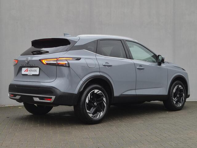 Nissan QASHQAI 1.3 MHEV Xtronic N-Connecta Automaat / Fabrieksgarantie tot 02-2028 / Panorama Dak / Facelift / Cold pack / Pack Easy / Allseason banden / HUD / Elektrische achterklep / Trekgewicht 1800 kg / Rondomzicht camera /