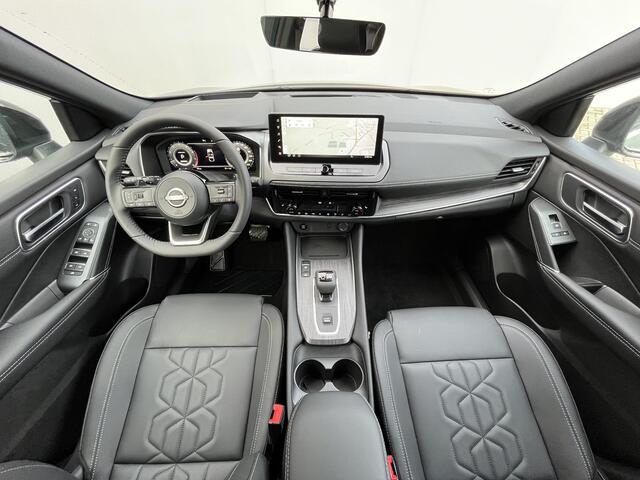 Nissan QASHQAI 1.3 MHEV Xtronic Tekna / ¤4.500,- EINDEJAARSVOORDEEL / NIEUW uit voorraad leverbaar! / Panoramadak / HUD / 360° Camera / Apple Carplay & Android Auto / Elektrisch Verstelbare Bestuurdersstoel met geheugenset / Google Maps Navigatie / Keyless Entry & Sta