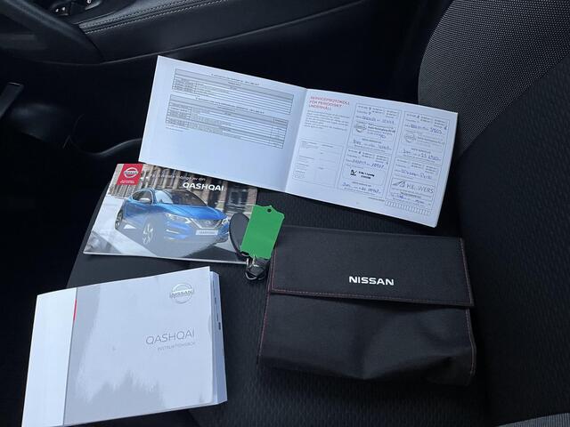 Nissan QASHQAI 1.3 DIG-T Tekna / Automaat / Dealer onderhouden / Navigatie / Stoel verwarming