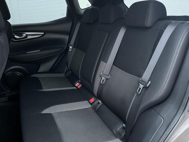 Nissan QASHQAI 1.3 DIG-T Tekna / Automaat / Dealer onderhouden / Navigatie / Stoel verwarming